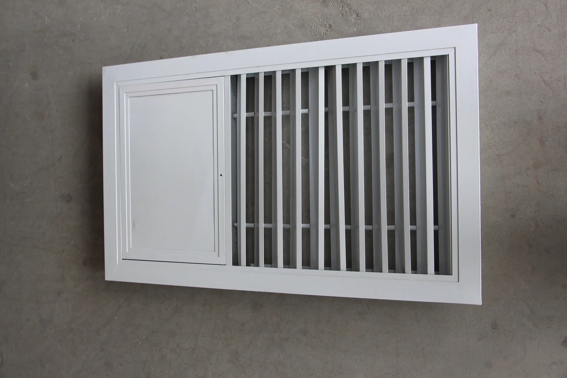 对加压送风口设备应用上的优势进行相关介绍